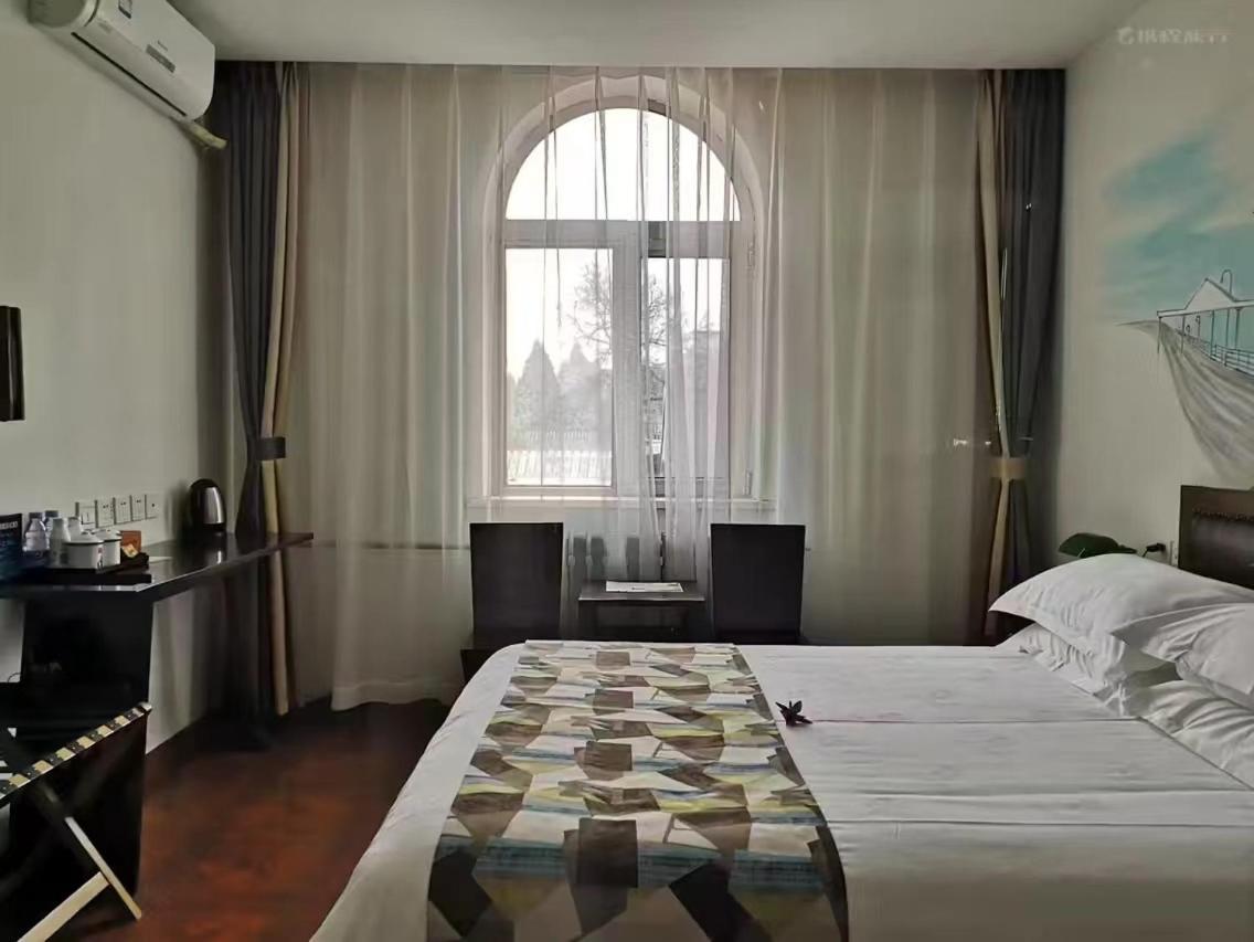 Nostalgia Hotel Beijing Guozijian Ghost Street - Near Beijing Lama Temple, Beihai Park, Jingshan Park, Drum Tower, Houhai Bar Street, Tian'Anmen Square, Located In Beijing Traditional Hutongs, 5 Minutes Away From Beixinqiao Metro Station Ngoại thất bức ảnh