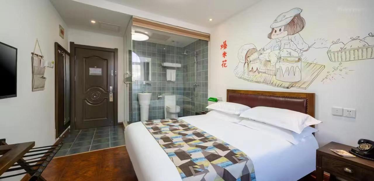 Nostalgia Hotel Beijing Guozijian Ghost Street - Near Beijing Lama Temple, Beihai Park, Jingshan Park, Drum Tower, Houhai Bar Street, Tian'Anmen Square, Located In Beijing Traditional Hutongs, 5 Minutes Away From Beixinqiao Metro Station Ngoại thất bức ảnh